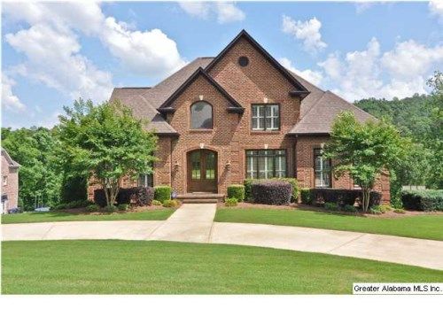 8051 LAKESIDE CIR, Trussville, AL 35173