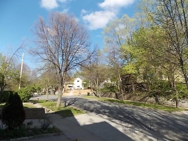 737 East 5th Street, Saint Paul, MN 55106