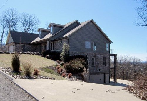 3482 Heathcliff Rd, Morristown, TN 37813