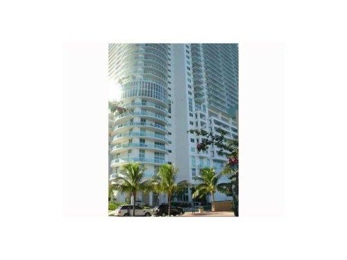 1800 N BAYSHORE DR # 2410, Miami, FL 33132