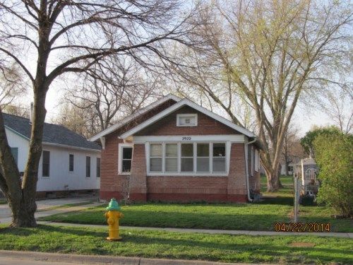 2922 East Grand Avenue, Des Moines, IA 50317