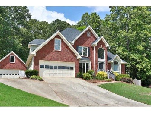 750 Forest Oak Drive, Lawrenceville, GA 30044