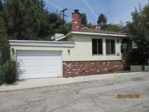 905 Pine Grove Ave, Los Angeles, CA 90042