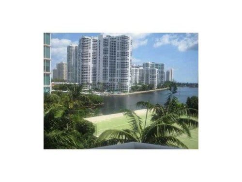 3370 HIDDEN BAY DR # 707, Miami, FL 33180