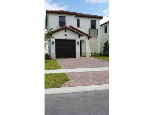 9052 SW 34TH CT, Hollywood, FL 33025