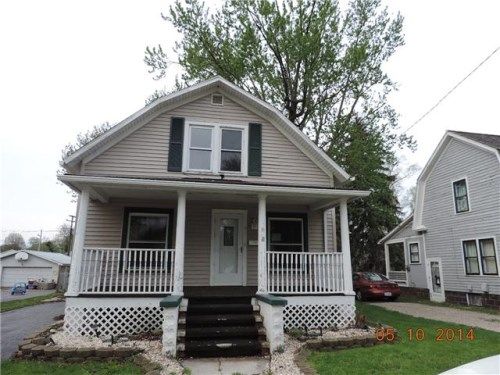 915 June St, Fremont, OH 43420