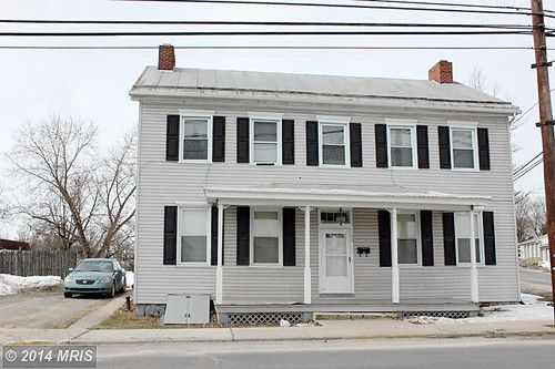 50 HIGH ST N, Newville, PA 17241