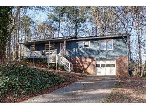 301 Briarwood Court, Woodstock, GA 30188