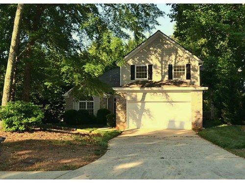 2080 Hunters Trail Drive, Lawrenceville, GA 30043