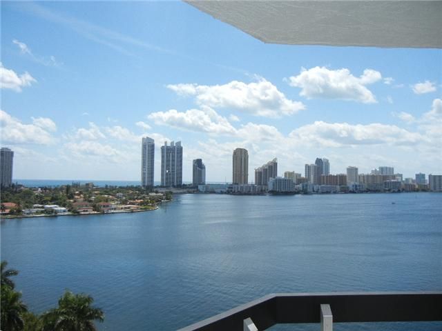 3600 MYSTIC POINTE DR # 1216, Miami, FL 33180