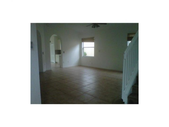 1037 NE 37 PL, Homestead, FL 33033