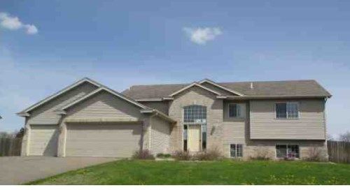 1106 Hillock St NW, Isanti, MN 55040