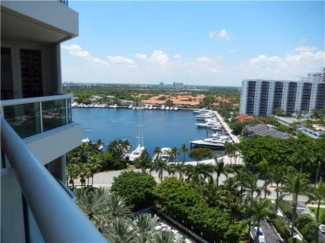 21055 YACHT CLUB DR # 1403, Miami, FL 33180