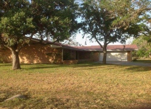 130 Harbor Cir, Mathis, TX 78368