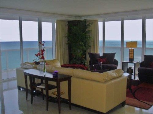 1830 S Ocean Dr # 1702, Hallandale, FL 33009