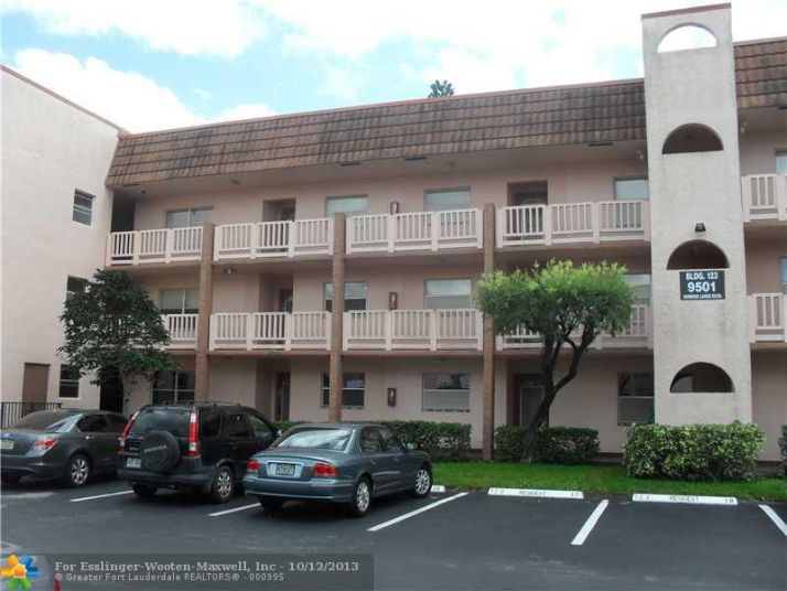 9501 Sunrise Lakes Blvd # 305, Fort Lauderdale, FL 33322