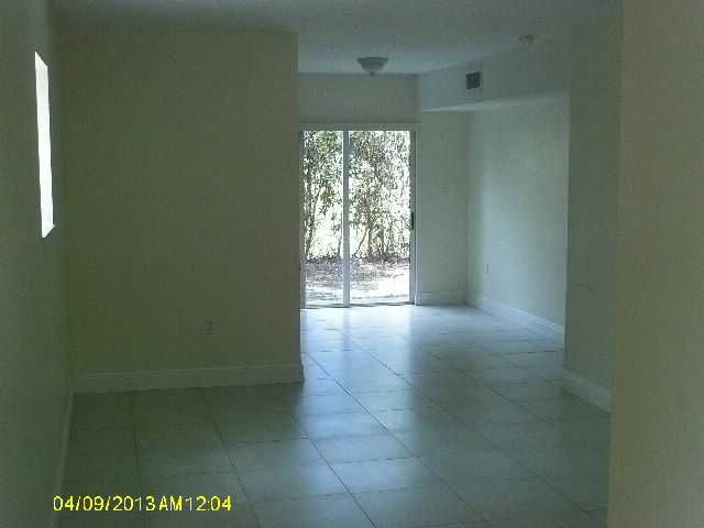 980 NE 33 TE # 101, Homestead, FL 33033