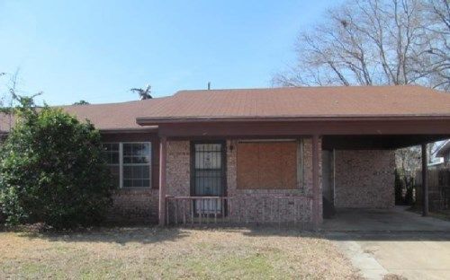 3507 Oakhill Dr, Texarkana, AR 71854