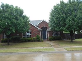 5836 Legend Ln, The Colony, TX 75056