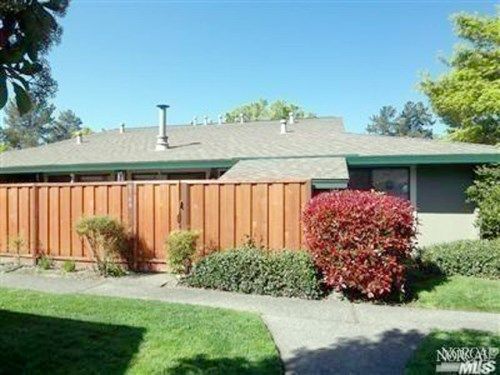 6166 Country Club Drive, Rohnert Park, CA 94928