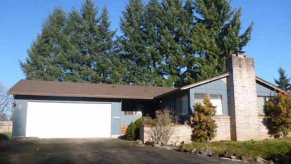 619 SE 20th Court, Hillsboro, OR 97123