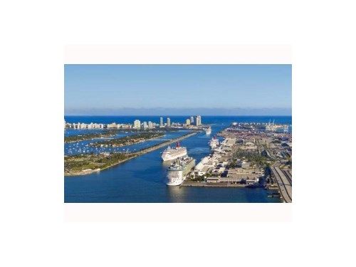 900 BISCAYNE BL # 4204, Miami, FL 33132