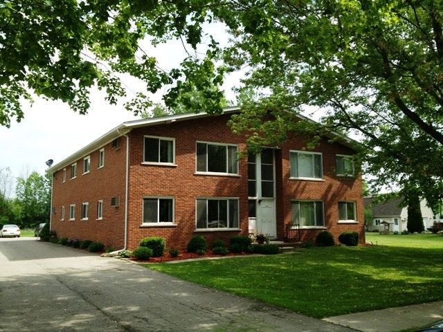 415 E Mill Street, Capac, MI 48014