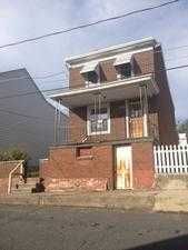 318 Broad St, Saint Clair, PA 17970