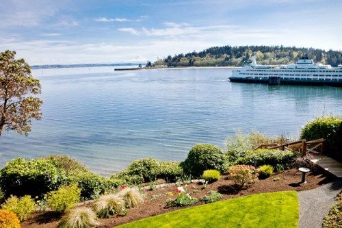 1047 Winslow Way East, Bainbridge Island, WA 98110