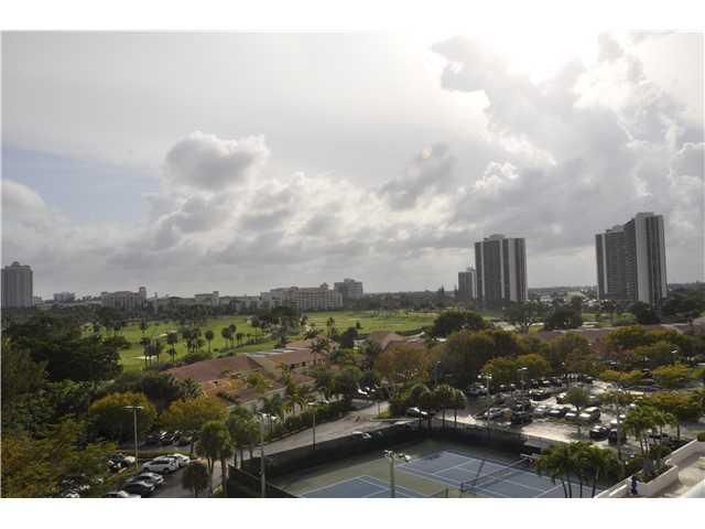 20355 NE 34 DELVISTA CT # 826, Miami, FL 33180