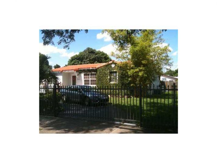 2427 SW 12 ST, Miami, FL 33135