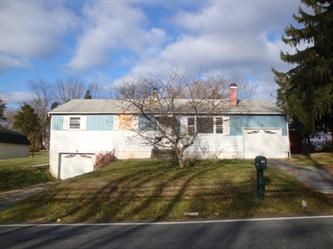 481 Jacobsburg Rd, Nazareth, PA 18064