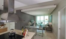 218 SE 14 ST # 1705 Miami, FL 33131