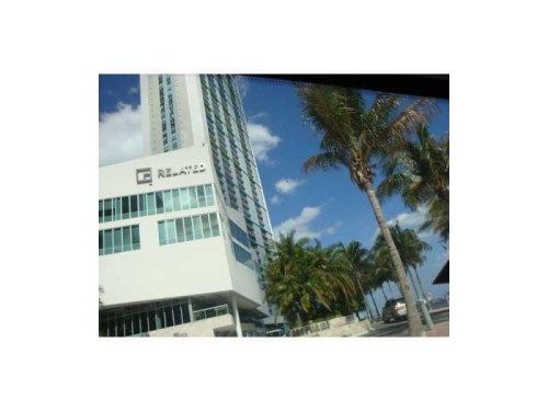 325 S BISCAYNE BL # 3424, Miami, FL 33131