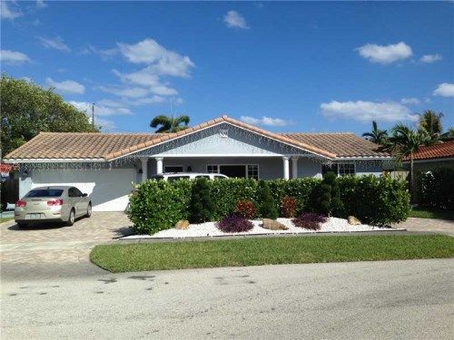 1015 S 13 AV, Hollywood, FL 33019