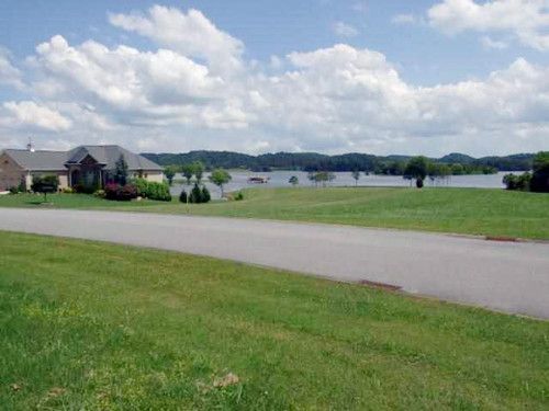 9029 Paradise View Drive, Mooresburg, TN 37811