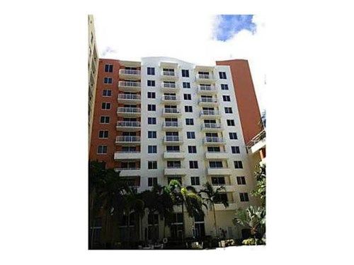 18800 NE 29 AV # 925, Miami, FL 33180