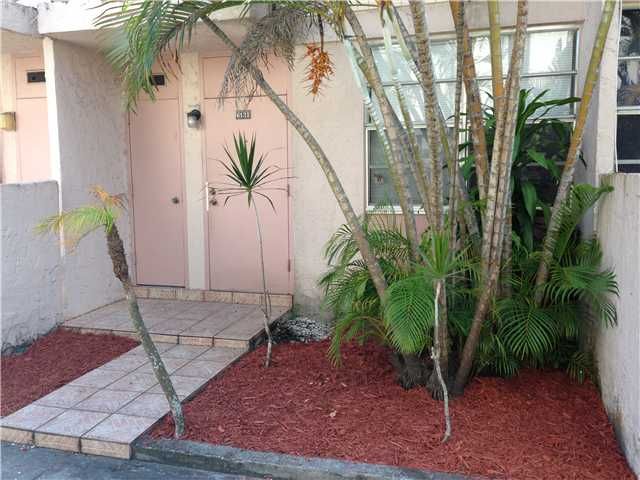 6131 SW 69 ST # 37, Miami, FL 33143