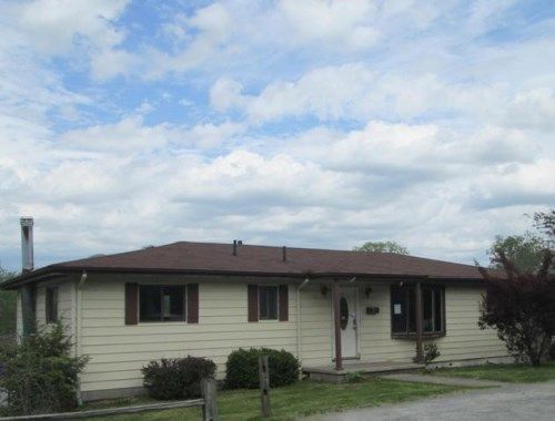 404 West 2nd Street, Grayson, KY 41143