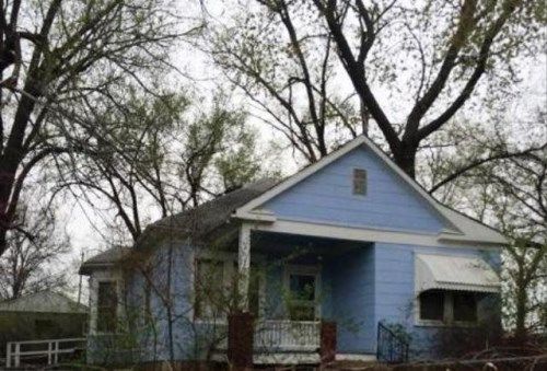 407 Logan Street, Leavenworth, KS 66048