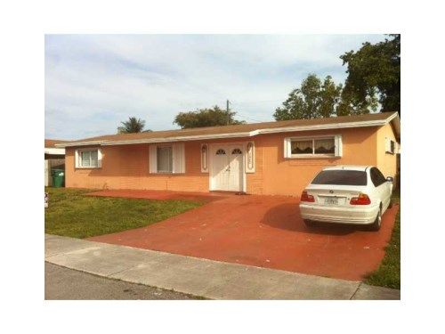 7960 NW 181 ST, Hialeah, FL 33015