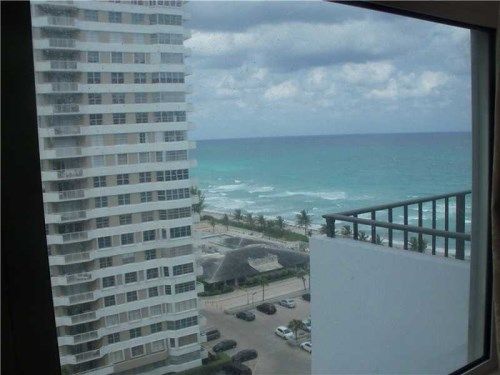 2030 S Ocean Dr # 1426, Hallandale, FL 33009