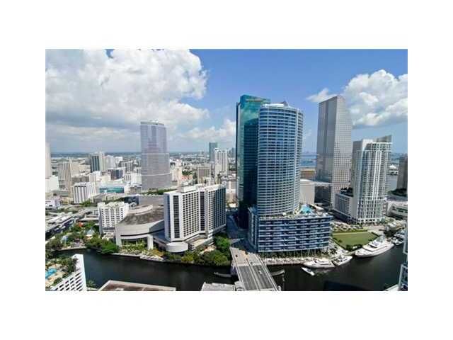 500 BRICKELL AV # PH-4, Miami, FL 33131