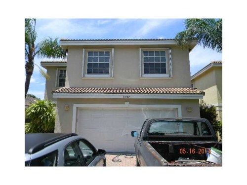 7927 S SILVERADO CR, Hollywood, FL 33024