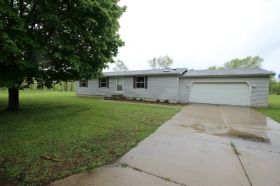 57748 Newman St, Elkhart, IN 46516