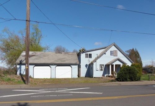 585 Territorial Street, Harrisburg, OR 97446