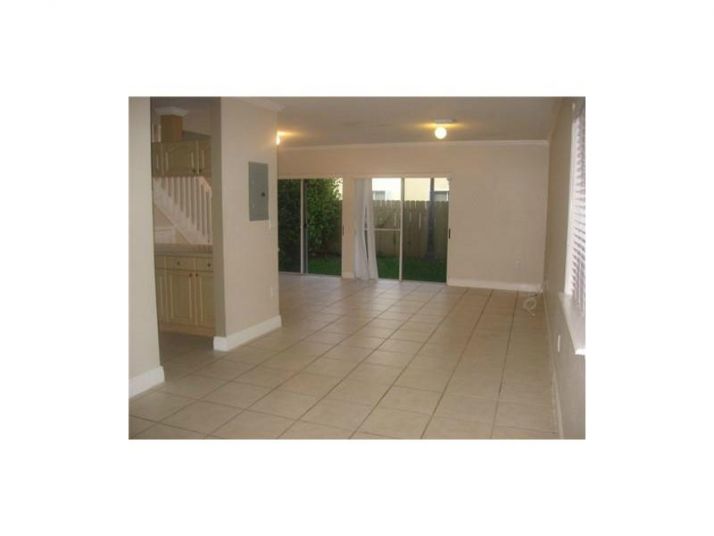 9425 SW 77 CT # 9425, Miami, FL 33156