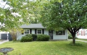 2725 Dakota Dr, Anderson, IN 46012