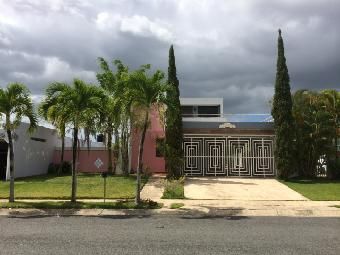 J-20 Villas Buena V, Bayamon, PR 00956