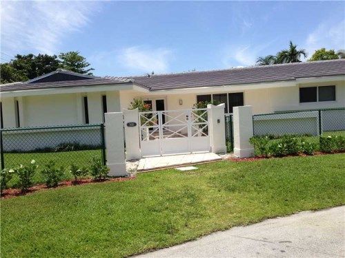 5656 SW 75 AV, Miami, FL 33143